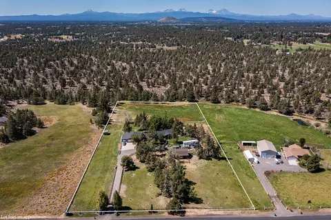 View/Area - 62111 Cody Rd, Bend, OR 97701 photo 1 of 4