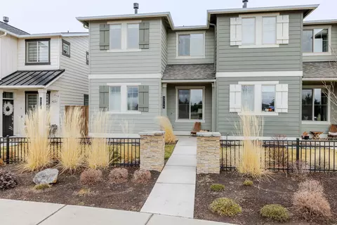3714 NE Petrosa Ave, Bend, OR 97701