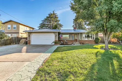 857 Morrison Ave, Medford, OR 97504