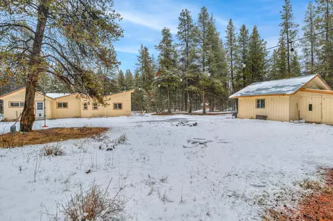 Exterior - 52351 Dustan Rd, La Pine, OR 97739 photo 6 of 11