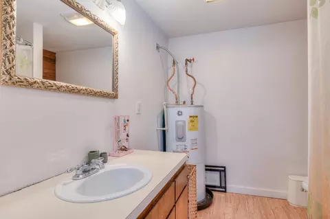 Bath - 52351 Dustan Rd, La Pine, OR 97739 photo 3 of 3