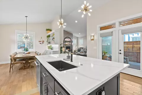 347 E Jefferson Ave, Sisters, OR 97759