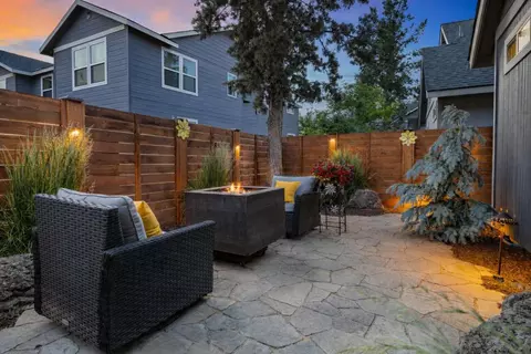 Exterior - 61407 Kobe St, Bend, OR 97702 photo 6 of 8