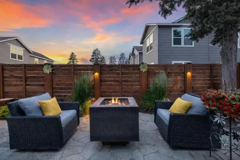 Exterior - 61407 Kobe St, Bend, OR 97702 photo 5 of 8
