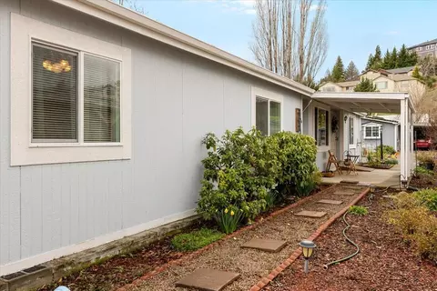 Undisclosed, Phoenix, OR 97535 photo 27
