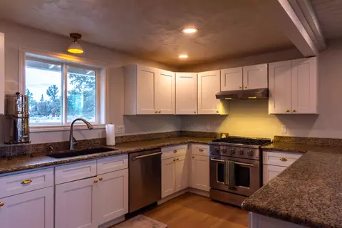 Kitchen - 9337 SW Willard Rd, Bend, OR 97701 photo 1 of 1