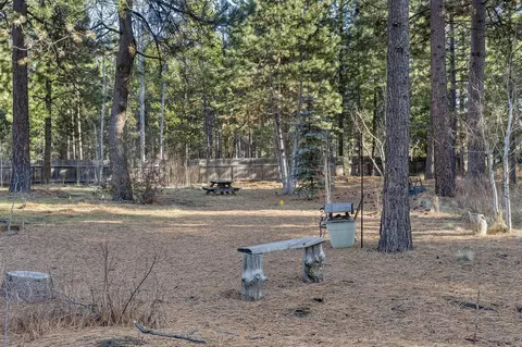 Exterior - 56585 Lunar Dr, Bend, OR 97707 photo 8 of 12