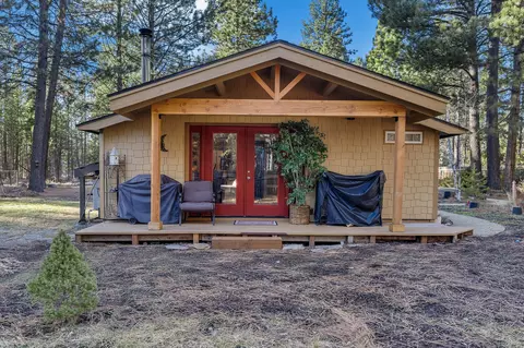 56585 Lunar Dr, Bend, OR 97707