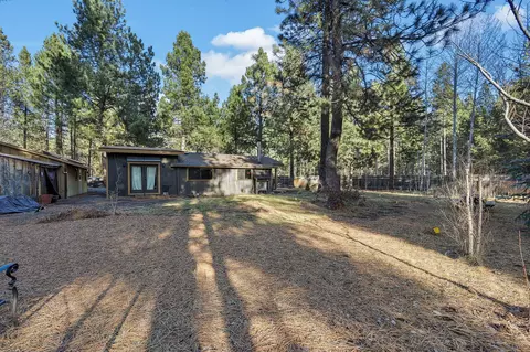 Exterior - 56585 Lunar Dr, Bend, OR 97707 photo 10 of 12