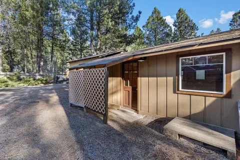 Exterior - 56585 Lunar Dr, Bend, OR 97707 photo 12 of 12