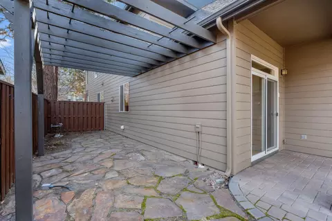 Exterior - 61041 Chamomile Pl, Bend, OR 97702 photo 6 of 12