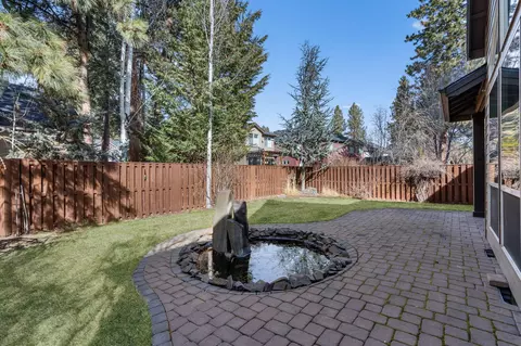 Exterior - 61041 Chamomile Pl, Bend, OR 97702 photo 4 of 12