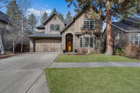 61041 Chamomile Pl, Bend, OR 97702