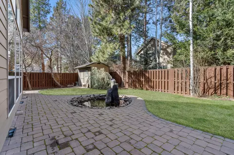 Exterior - 61041 Chamomile Pl, Bend, OR 97702 photo 5 of 12