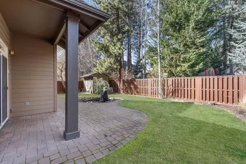 Exterior - 61041 Chamomile Pl, Bend, OR 97702 photo 7 of 12