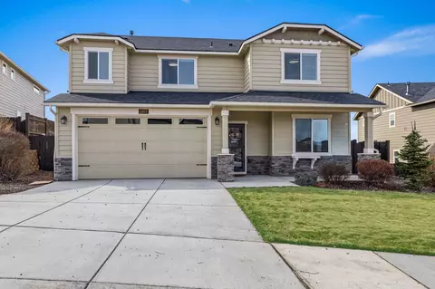 2457 SW 45th St, Redmond, OR 97756