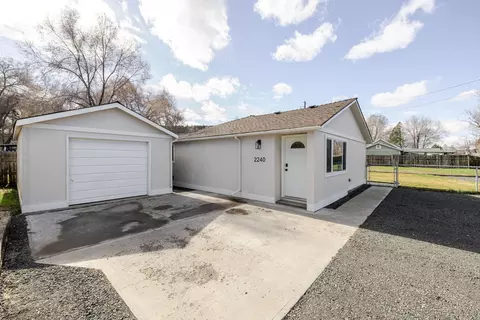 2240 SE Roadway Ln, Prineville, OR 97754