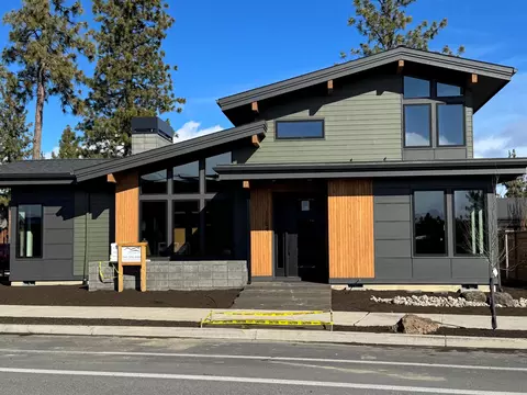 1164 NW Skyline Ranch Rd, Bend, OR 97703