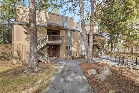 19717 SW Mount Bachelor Dr UNIT 134, Bend, OR 97702