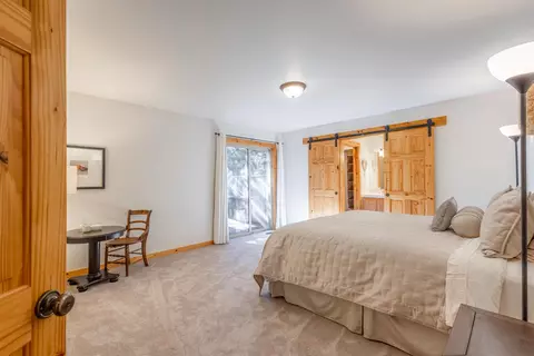 Bedroom - 55595 Wagon Master Way, Bend, OR 97707 photo 2 of 5