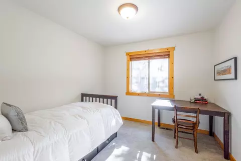 Bedroom - 55595 Wagon Master Way, Bend, OR 97707 photo 5 of 5