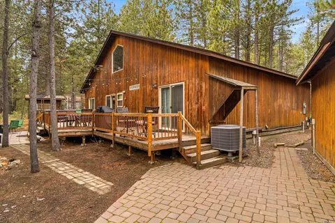 Exterior - 17039 Cooper Dr, Bend, OR 97707 photo 14 of 15
