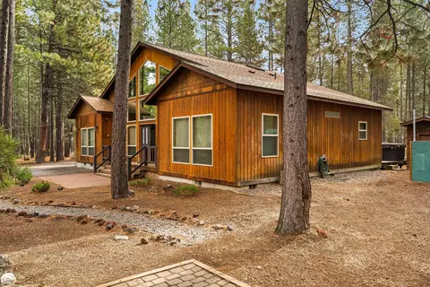 Other - 17039 Cooper Dr, Bend, OR 97707 photo 4 of 4