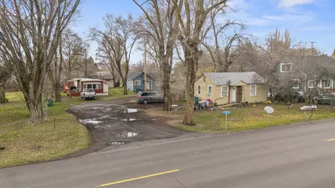 2118 Wiard St, Klamath Falls, OR 97603