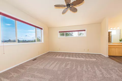 Bedroom - 21445 Bradetich Loop, Bend, OR 97701 photo 1 of 3
