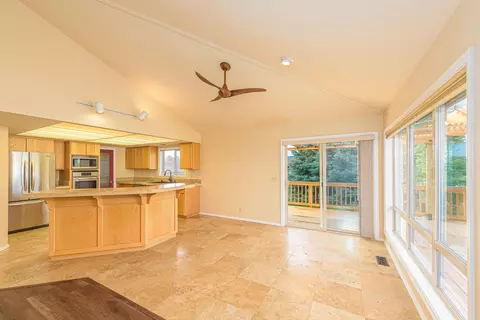Living - 21445 Bradetich Loop, Bend, OR 97701 photo 2 of 6