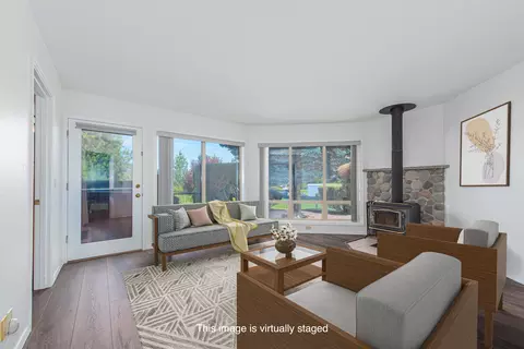 Living - 21445 Bradetich Loop, Bend, OR 97701 photo 6 of 6