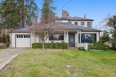 605 Elkader St, Ashland, OR 97520