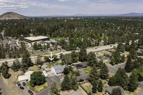 View/Area - 61585 E Lake Dr, Bend, OR 97702 photo 1 of 5