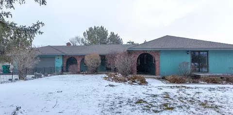 521 Old Midland Rd, Midland, OR 97634