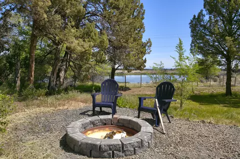 Exterior - 61212 Obernolte Rd, Bend, OR 97701 photo 11 of 17