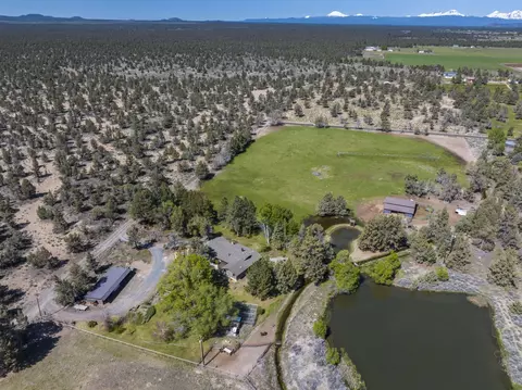 View/Area - 61212 Obernolte Rd, Bend, OR 97701 photo 2 of 6
