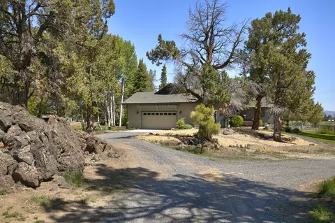 Exterior - 61212 Obernolte Rd, Bend, OR 97701 photo 7 of 17