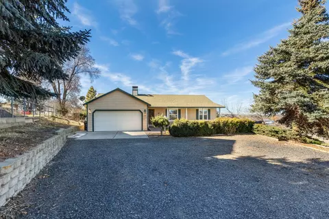 3249 NE Yellowpine Rd, Prineville, OR 97754