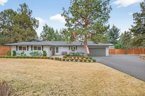 20977 Desert Woods Dr, Bend, OR 97702