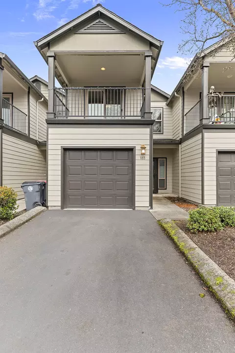 185 Logan Ave, Central Point, OR 97502