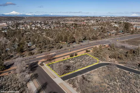 se clover lane LOT 4, Madras, OR 97741