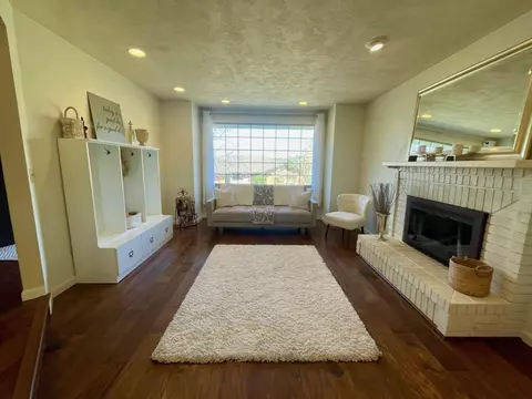2446 Heritage Way, Medford, OR 97504