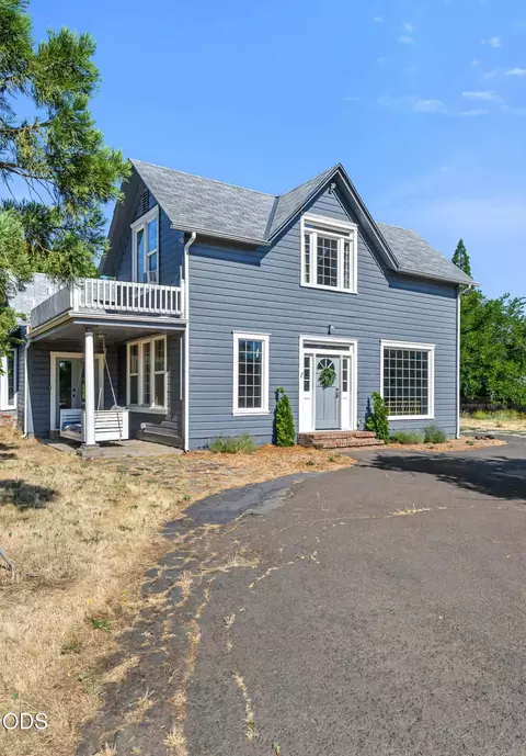 1007 Garfield St, Medford, OR 97501