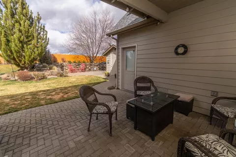 Exterior - 3343 NE Stonebrook Loop, Bend, OR 97701 photo 8 of 17