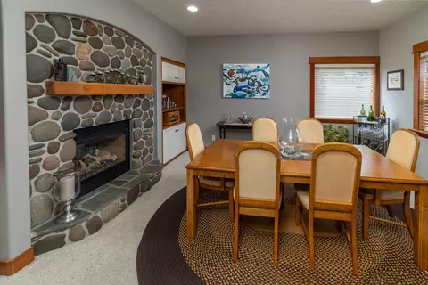 Dining - 3343 NE Stonebrook Loop, Bend, OR 97701 photo 1 of 1