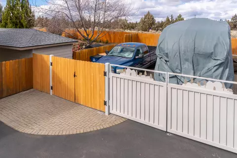 Exterior - 3343 NE Stonebrook Loop, Bend, OR 97701 photo 17 of 17
