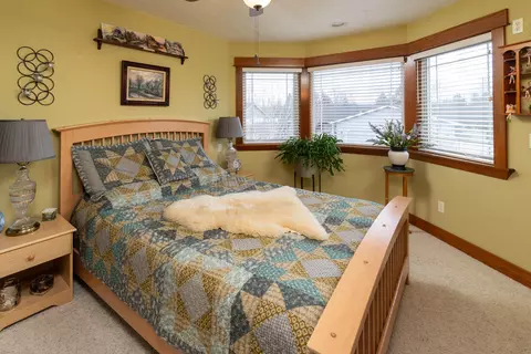 Bedroom - 3343 NE Stonebrook Loop, Bend, OR 97701 photo 1 of 3