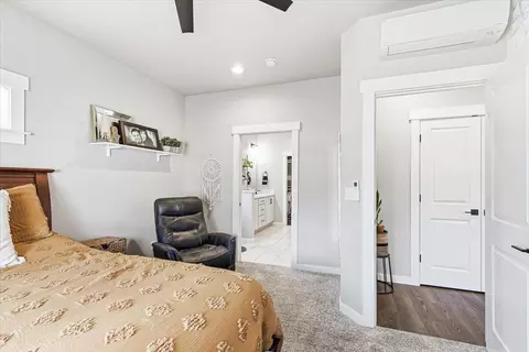 Bedroom - 248 Christopher Way, Talent, OR 97540 photo 3 of 4