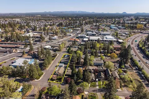 195 SE Roosevelt Ave, Bend, OR 97702
