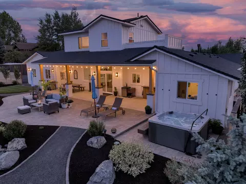 Exterior - 21483 Bunchgrass Ct, Bend, OR 97701 photo 23 of 25